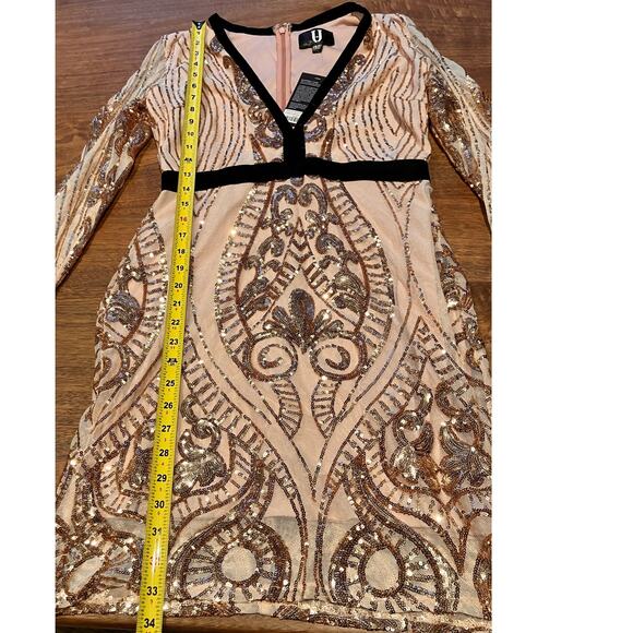 FOREVER UNIQUE 10 Dress, Long Sleeve, Plunging, Pink Gold Sequins NWT Homecoming - Picture 13 of 13